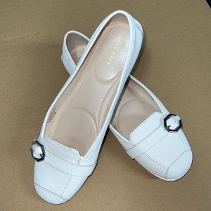 Cole Haan - slip on flats loafers - White size 9.5 W10489